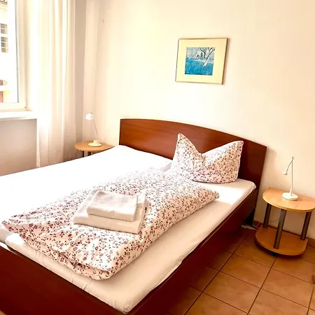Apartment Am Theater